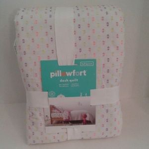 Pillowfort Dash Quilt Full/Queen